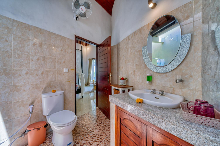 Bathroom 4, Beatrix Villa Seminyak with Private Pool & Garden, Badung