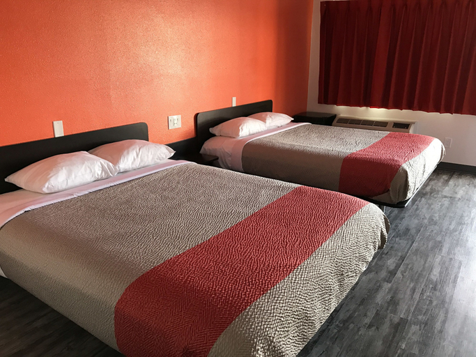 Bedroom 4, Motel 6 Barstow, CA - Route 66, San Bernardino
