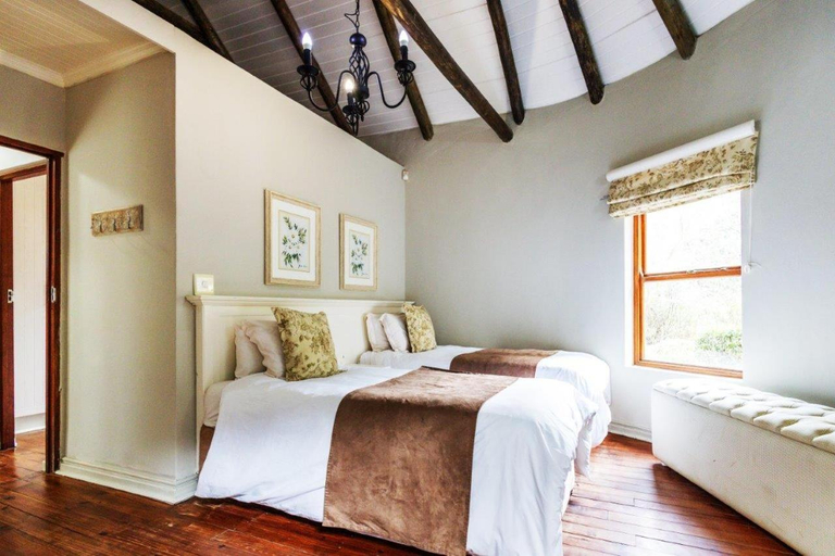Bedroom 2, Hogsback Arminel Self catering Cottages, Amathole