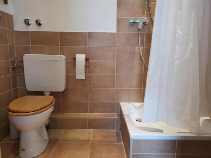 Bathroom 2, Berlin-Apartments, Berlin