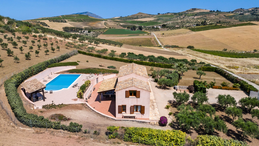 Room 5, Villa sui Colli Ericini con Piscina by Wonderful Italy, Trapani