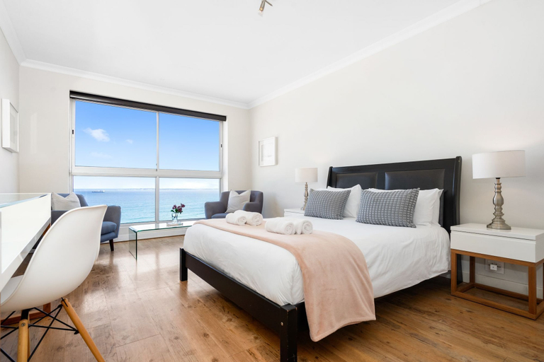 Others 3, Blouberg Heights 1608, City of Cape Town