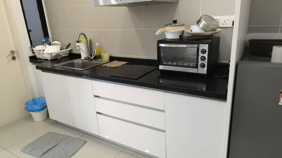 Others 4, comfort stay 4pax【4min to legoland】, Johor Bahru