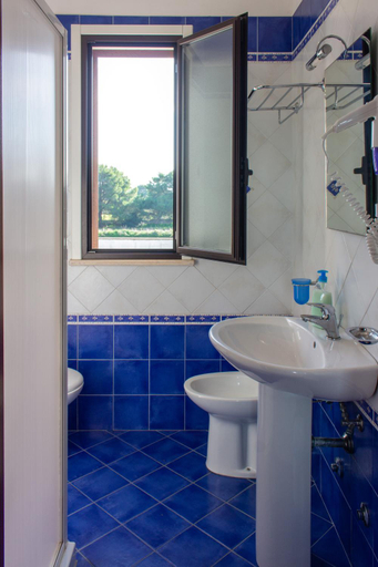 Bathroom 2, La Masseria Hotel Ristorante Centro Benessere, Lecce