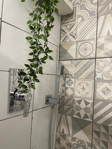 Bathroom 2, HOME SWEET HOME
Bella Napoli, Napoli