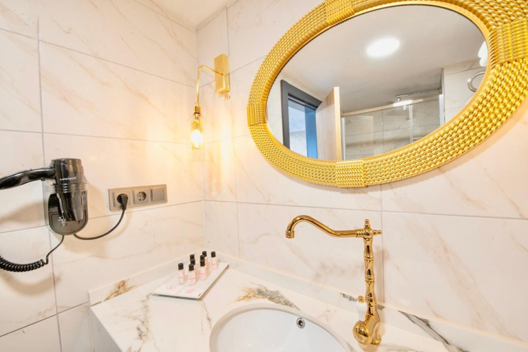 Bathroom 5, Bulton Hotel Airport, Arnavutkoy