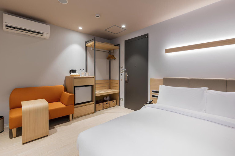 Bedroom 12