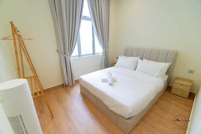 Bedroom, JB[Muji Style@3Bedroom with 8Pax]#100mbps, Johor Bahru
