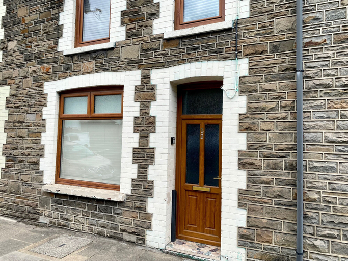 Exterior & Views, Captivating House in Aberdare Sleeps 6 Near Brecon, Merthyr Tydfil