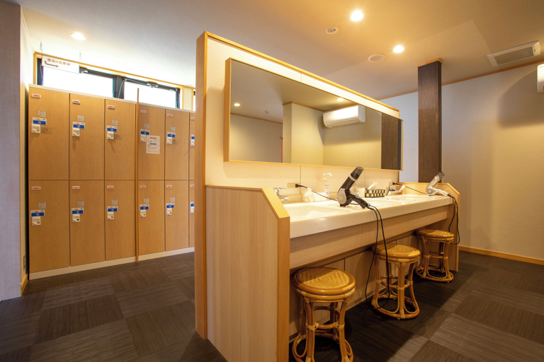 Bathroom 4, Yuyaruru Saisai, Kanazawa