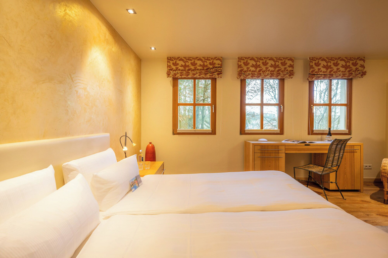Bedroom 5, Das Landhaus - by BollAnts, Bad Kreuznach