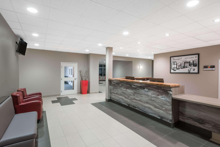 Public Area 2, Super 8 by Wyndham Mont Laurier, Antoine-Labelle