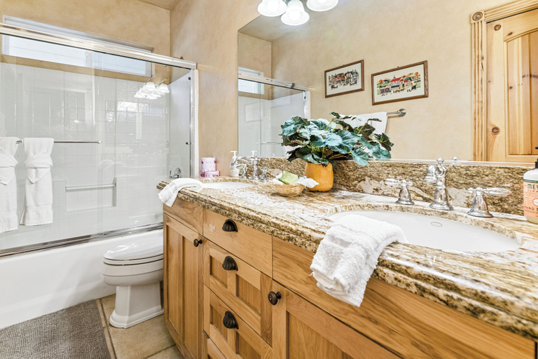 Bathroom 3, Casa Bella, San Bernardino