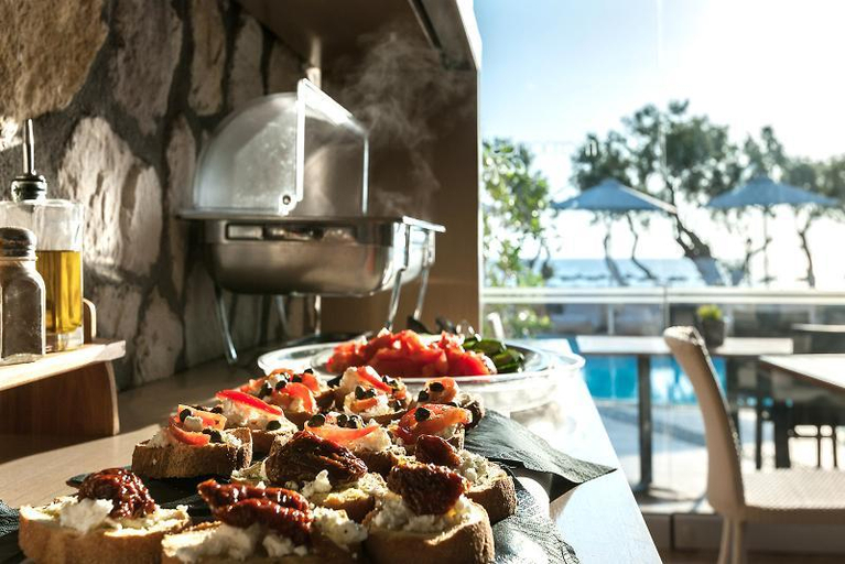 Food & Drinks 5, Memories Beach Hotel, South Aegean