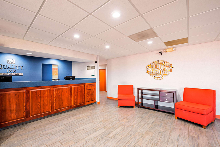 Public Area 2, Quality Inn & Suites, Dillon