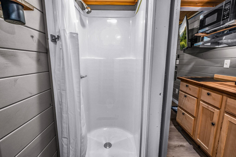 Bathroom 3, Sojourn Lodging, Sevier