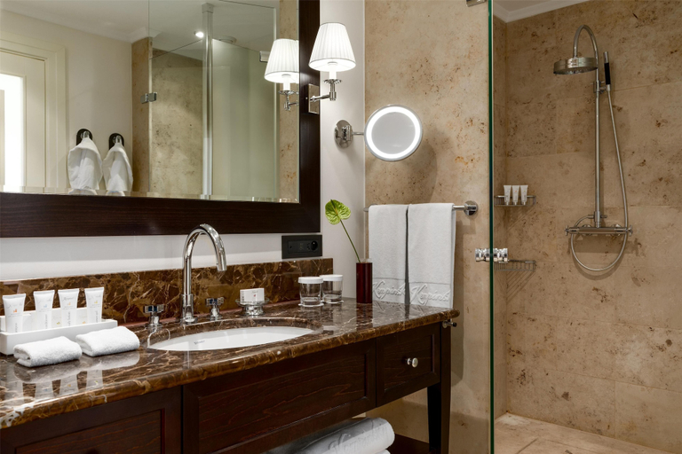 Bathroom 5, Grand Hotel Kempinski High Tatras, Poprad