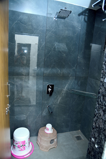 Others 5, Jainsite, Bhavnagar