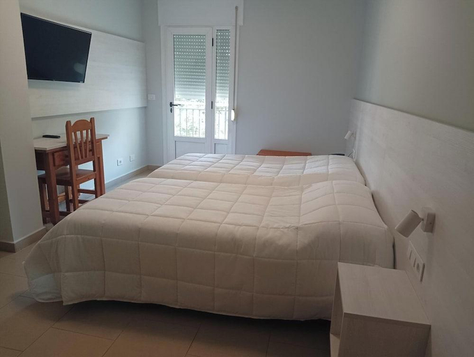 Bedroom 2, Hotel Villajardin, Lugo