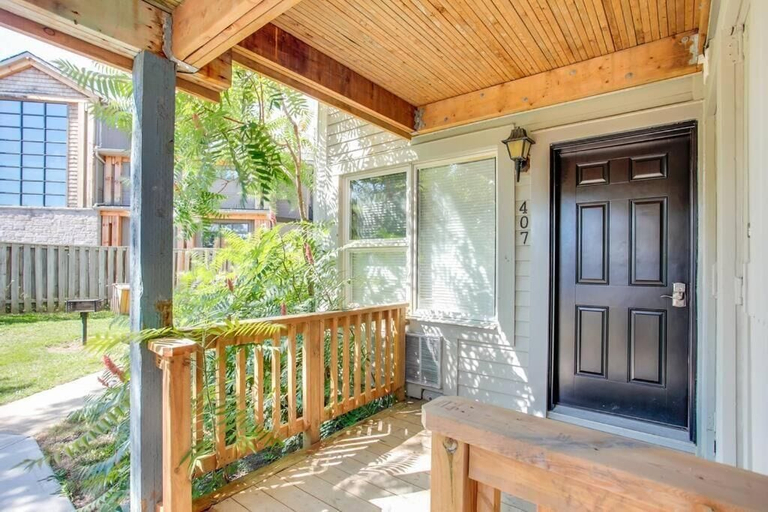 Exterior & Views 2, Blue Mountain Luxury Studio, Grey