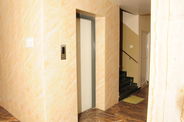 Public Area 2, Hotel Rathnavel Towers, Kancheepuram