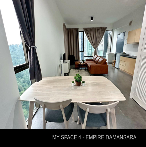 Others 5, Hello Empire Damansara (Wifi & Netflix), Petaling Jaya