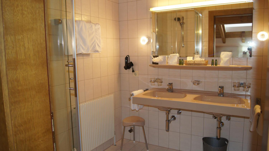 Bathroom 3, Hotel Hartenfels, Bludenz