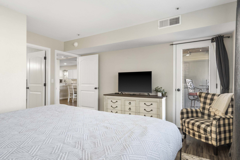 Bedroom 2, Fairway View Stay for 6!, Taney