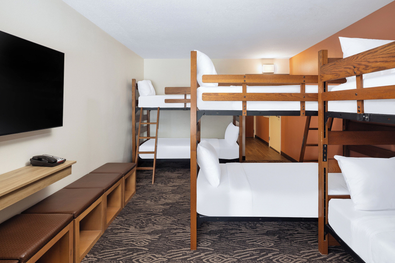 Bedroom 4, Holiday Inn Resort MESQUITE by IHG, Clark
