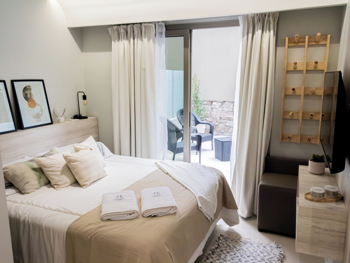 Bedroom 3, Joy Tower by FMA Coliving, Capital