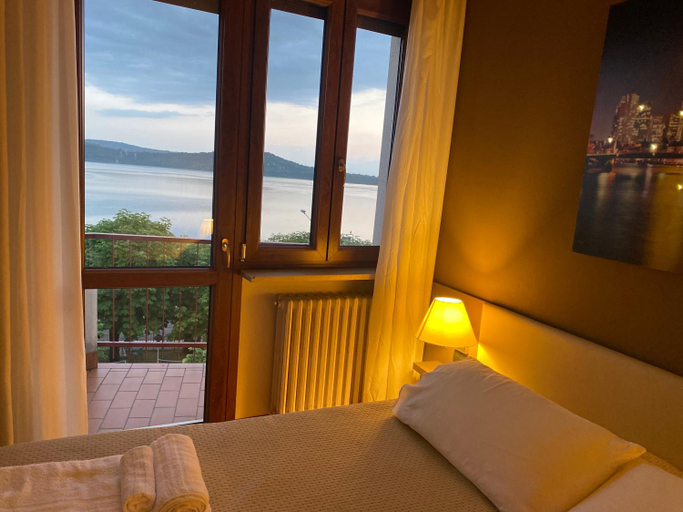 Bedroom 3, hotel lido, Biella