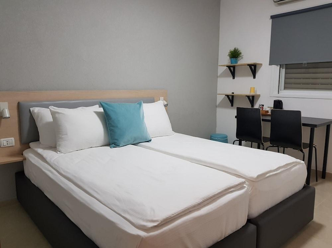 Others 4, Airport Guest House