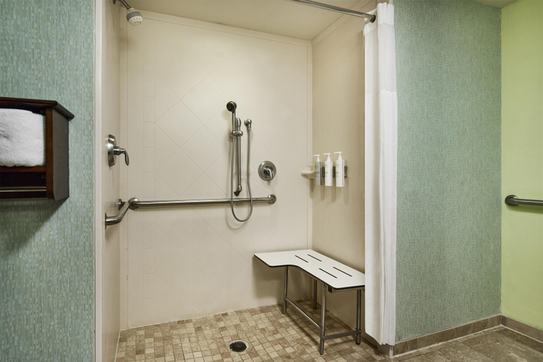 Bathroom 5, Hampton Inn & Suites Destin, Okaloosa
