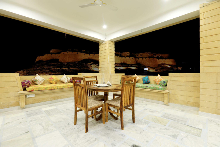 Food & Drinks 3, Golden Signature, Jaisalmer