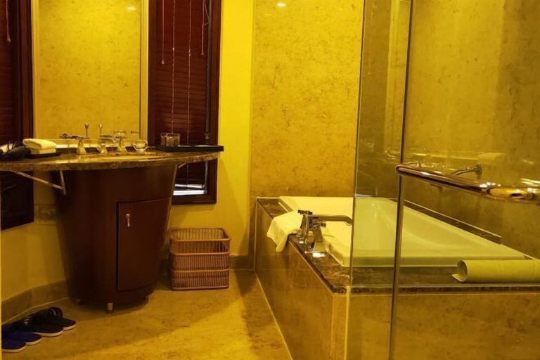 Bathroom 3, Chongqing Wansheng Hei Valley Yaolai Hotel, Chongqing