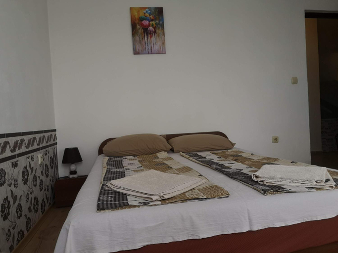 Others 4, Rooms Zora, Primorsko