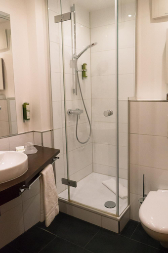 Bathroom 4, Hotel Mingarden, Düsseldorf