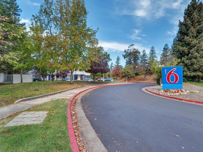 Others 5, Super 8 by Wyndham Santa Rosa North, Sonoma
