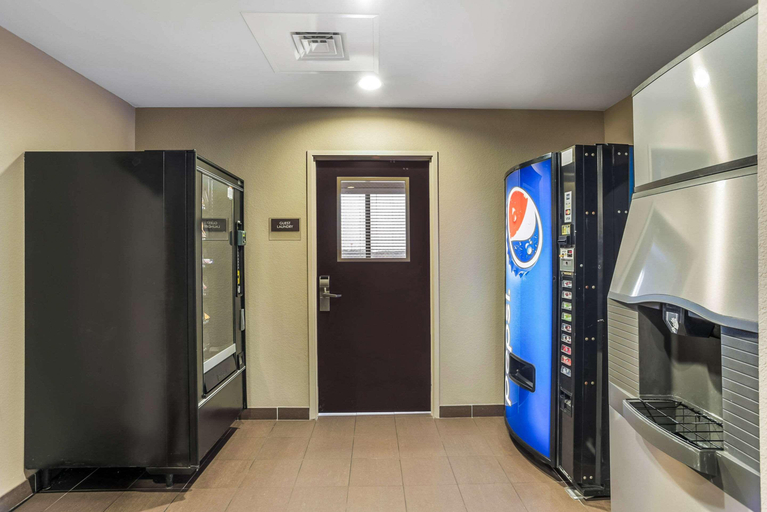 Public Area 2, Sleep Inn & Suites Hannibal West, Marion