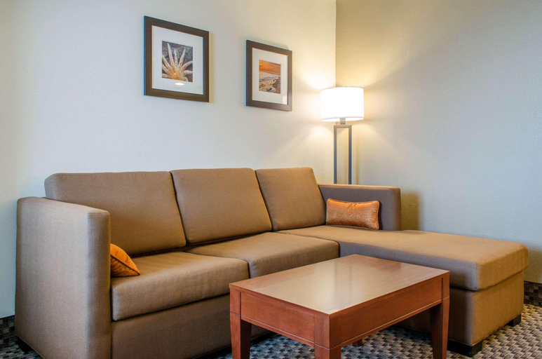 Public Area 5, Comfort Inn & Suites Biloxi-D'Iberville, Harrison