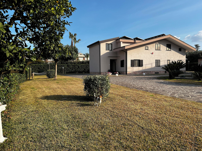Exterior & Views 2, Room to dream, Salerno