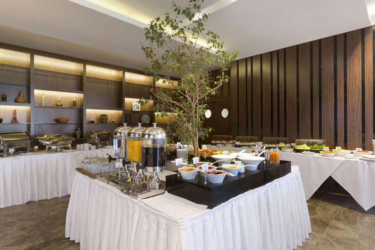 Food & Drinks 5, Ramada by Wyndham Istanbul Florya, Bakırköy