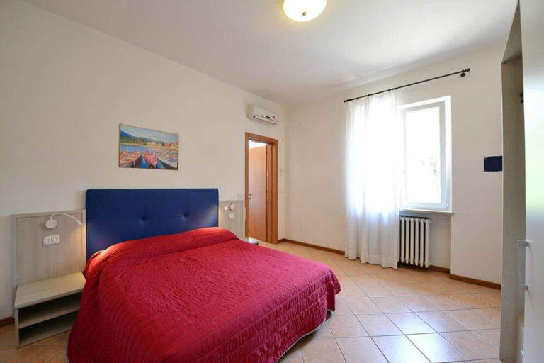 Room 2, Apartment in the Bella Italia Holiday Park, Verona