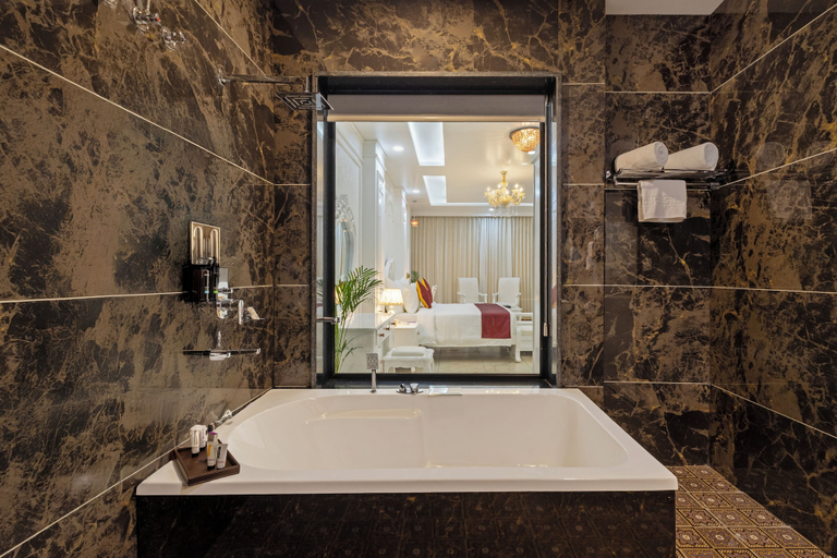Bathroom 4, Sterling Kastoori Rudraprayag, Garhwal
