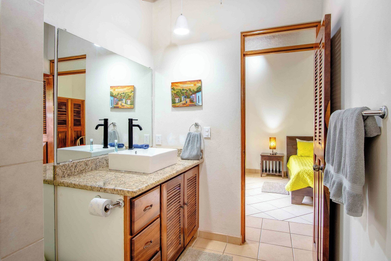 Bathroom 4, Tropical Condo with Spectacular Ocean Views, Panoramic Dining Terrace & Quick Walk to Beach, Carrillo