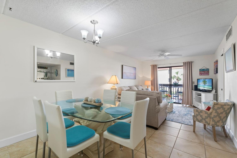 3, 3203 Near Ocean 2nd Floor NW, Saint Johns
