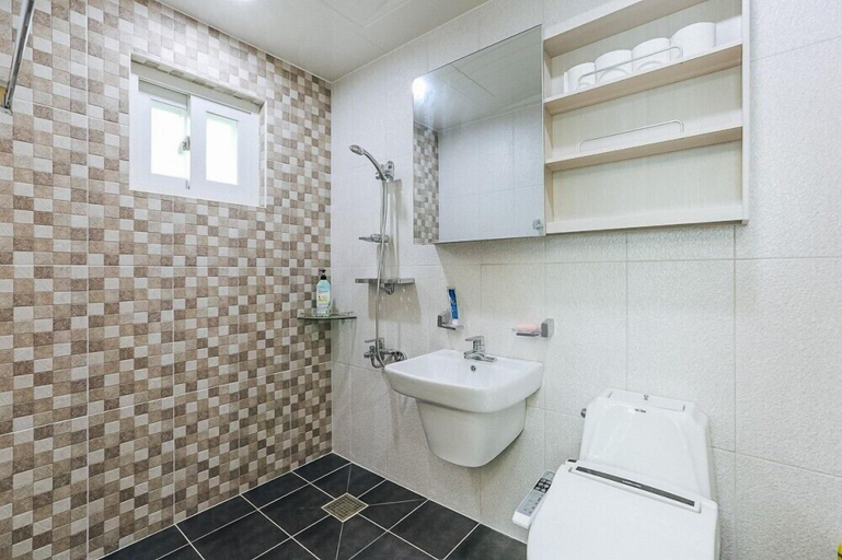 Others 5, Sun and moon pension, Hwaseong