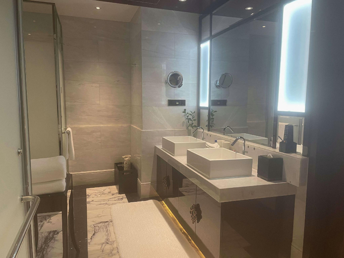 Bathroom 5, Beijing Zhaolin Grand Hotel, Beijing