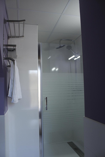 Bathroom 3, Hostal Universitat, Lleida