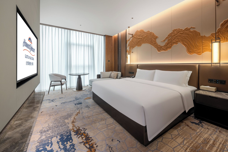 Bedroom 2, Howard Johnson By Wyndham Guotou Plaza Zigong, Zigong